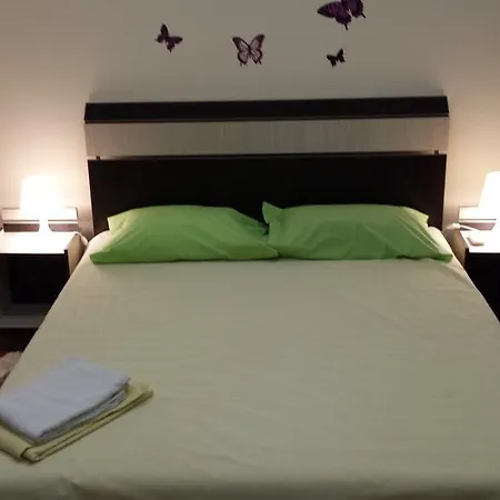 Rent House Universitate 아파트